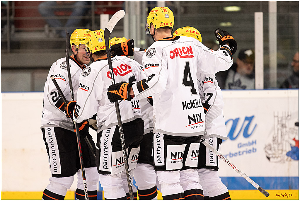 PENNY DEL 1. Testspiel Koelner Haie - Loewen Frankfurt; Koeln, 27.08.2023